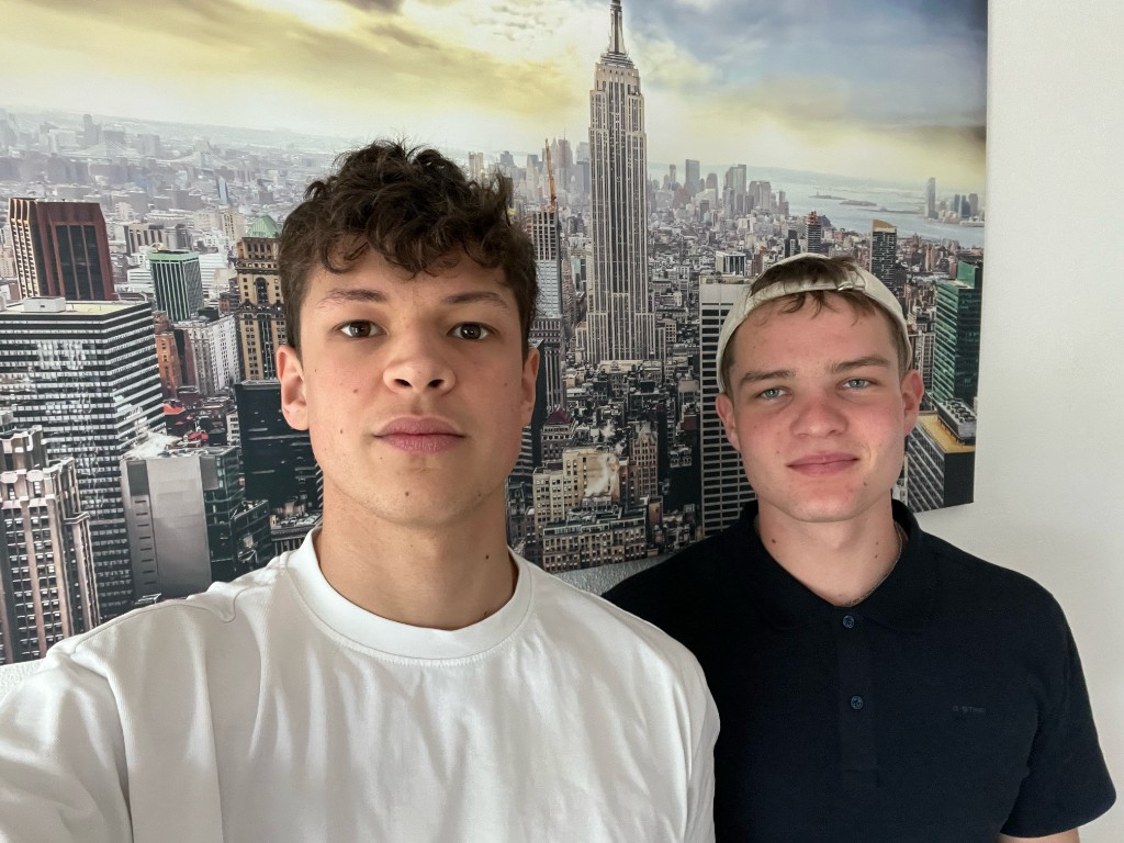 Die beiden Gründer von iCall